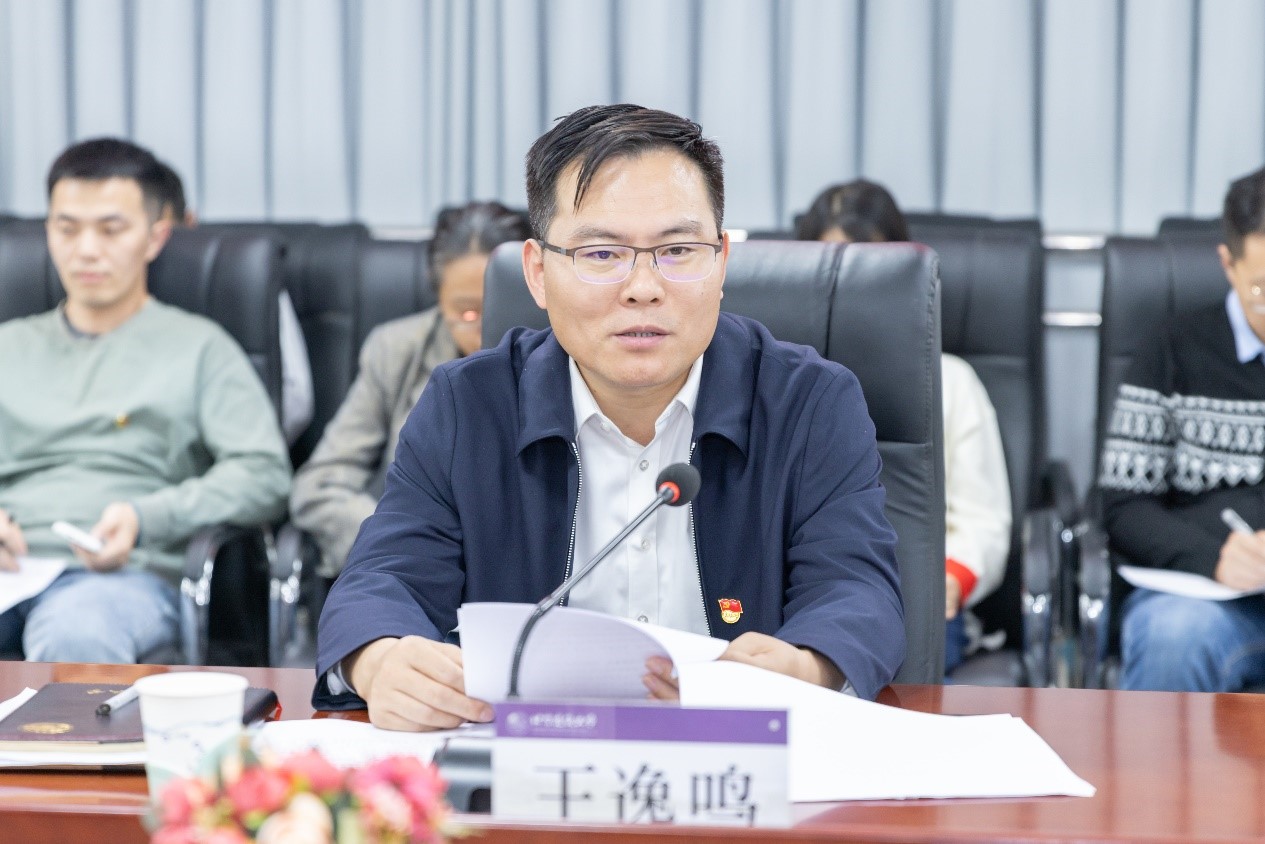 3eea1d26ec124a50a06c178eaa7fa876.jpg 3eea1d26ec124a50a06c178eaa7fa876.jpg